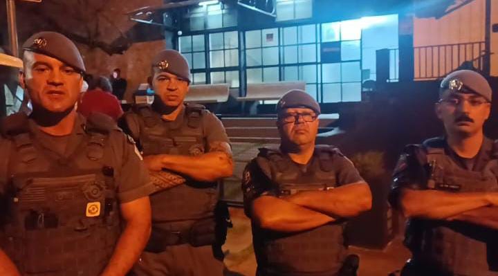Policiais Militares do Apoio Tático e de Força Tática prende criminoso uma hora depois de praticar roubo em Pirassununga 5 f0503c53 a089 4eb8 8673 cf43164e19ed