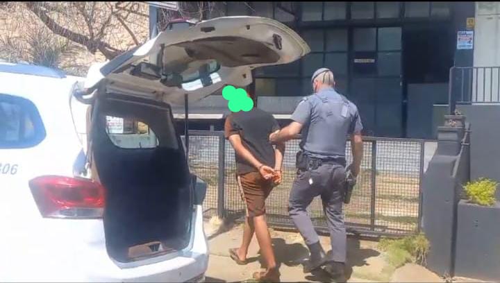 Bizarro. Com passagens por tráfico, roubo e Fundação Casa, preso pela PM, com arma de fogo adolescente é liberado 3 68dac157 cffa 4078 8a97 ea335c6f5036