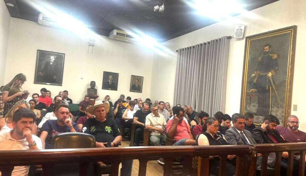 Câmara de Pirassununga aprova abertura de Comissão Processante sobre golpe de mais de R$ 2 milhões 1 22232b18 9729 4fd2 9330 77f11d93aec1 1