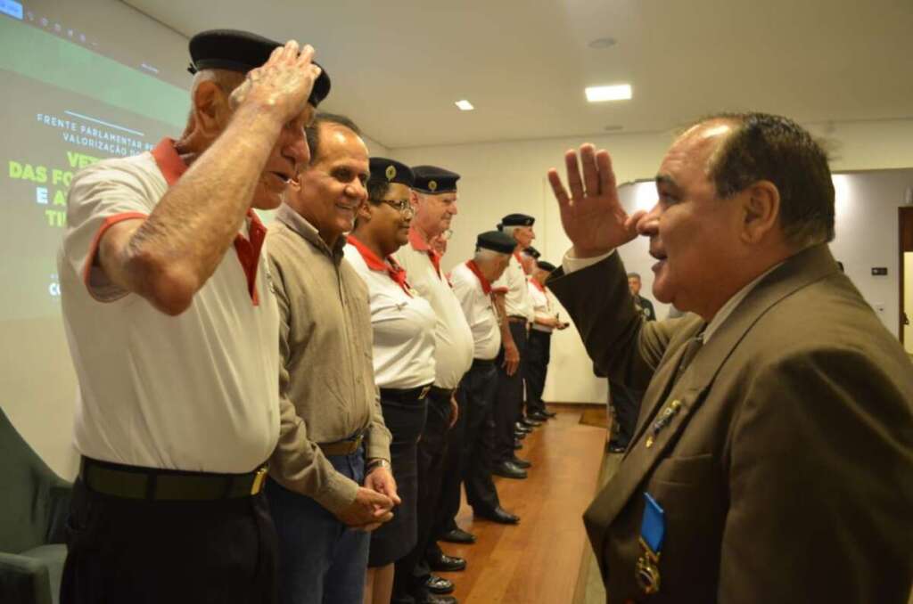 Deputado Tenente Coimbra promove homenagem a veteranos em Pirassununga 15 IMG 20250913 WA0021