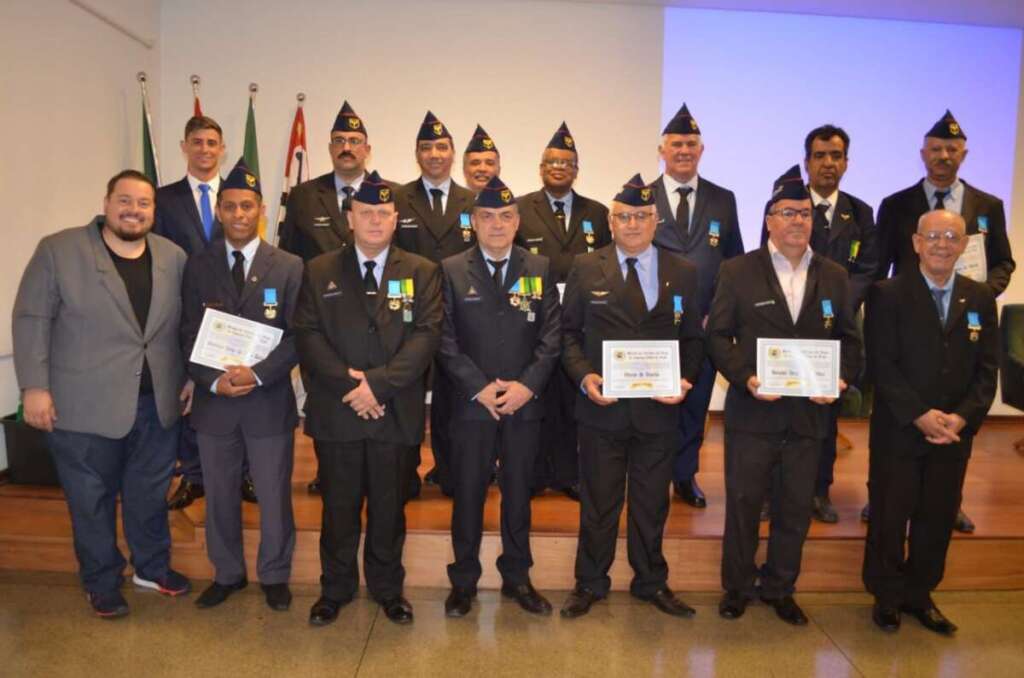 Deputado Tenente Coimbra promove homenagem a veteranos em Pirassununga 5 IMG 20250913 WA0028