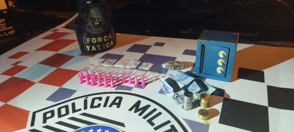 RESUMÃO. Polícia Militar prende homem por tentativa de roubo. Tráfico. Foragidos da Justiça. Medida Protetiva. 2 43fde3de 4f1d 45eb 89f8 bd81648ba592