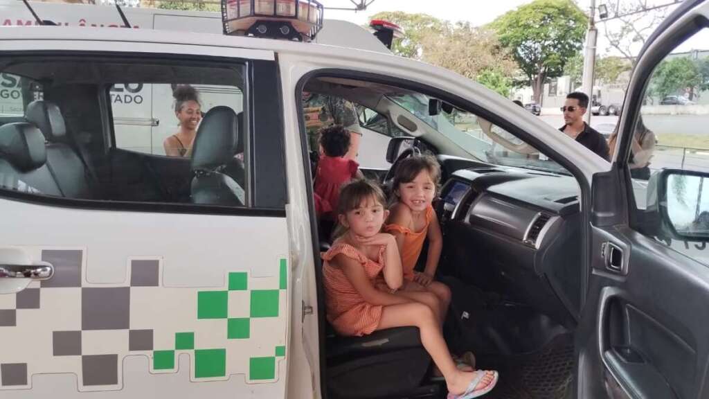 Polícia Militar Ambiental. Comprometimento com Educação Ambiental, de fiscalização à crimes ambientais 8 9aaeb6e7 7e2b 43ec 8675 020ea2d9d9ff