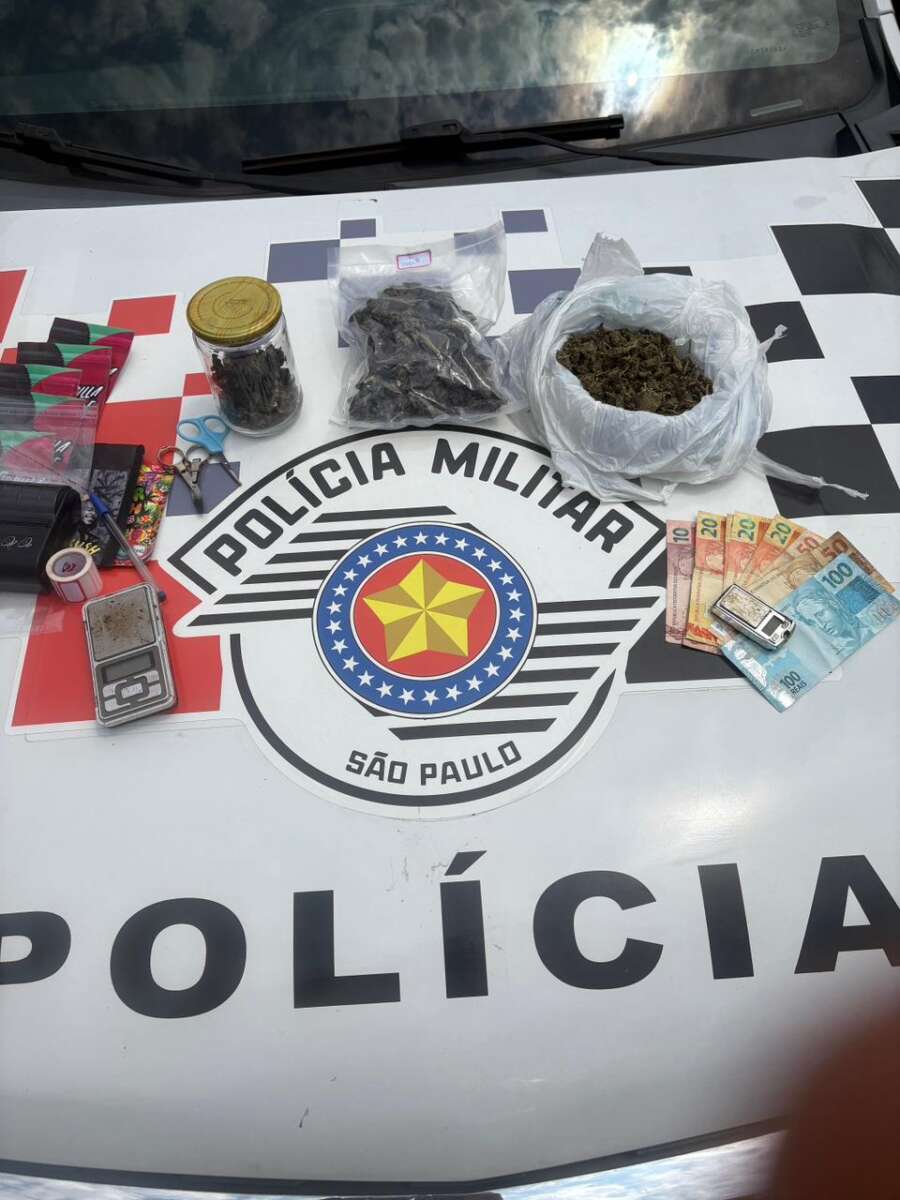 Jovem é preso por homens da Força Tático e Apoio Tático da PM de Pirassununga por tráfico na zona sul 1 cd1e9329 2a06 4f17 8f1b e29565aeba1a