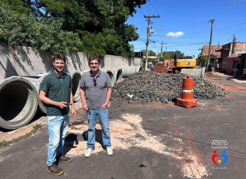 Obras de infraestrutura no bairro Cristo Redentor buscam solução para alagamentos 1 g 87 0 6 22102025153110