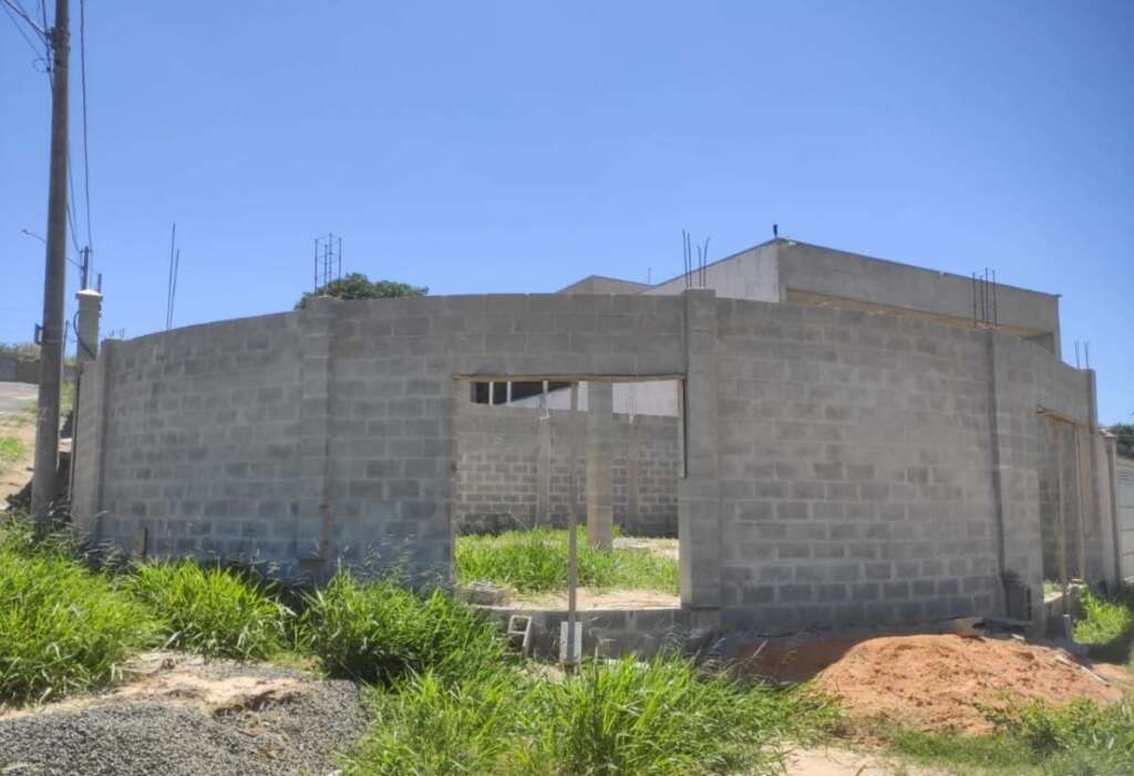 0e132bb6 1af5 4435 8040 307c1edeff4d