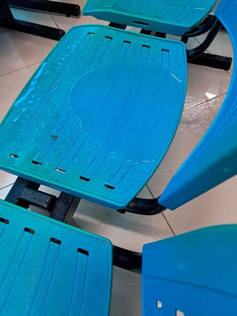 Chuvas causam alagamento no interior do Centro de Especialidades Médicas. Teto está com trincas 4 2a6dab44 5753 4677 806d 939b7106d18d