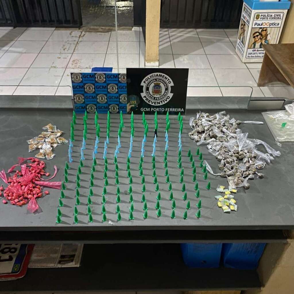GCM de Porto Ferreira tira de circulação em quatro abordagens, 1.143 porções e uma Pistola .380 4 54554c6e 06a6 4267 9244 621badfcc3a0