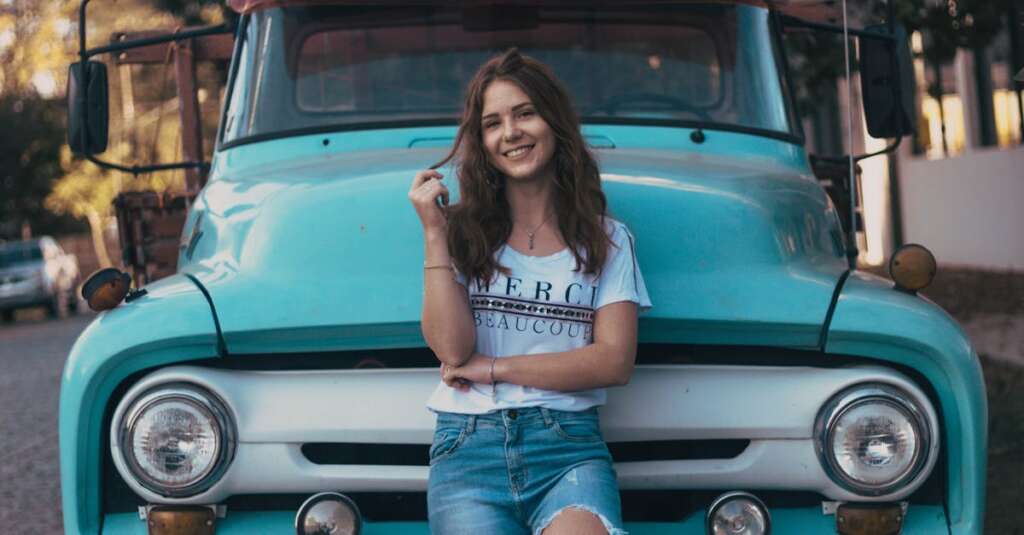 Camisetas estilosas femininas: o segredo por trás dos looks das celebridades 1 pexels photo 2529456