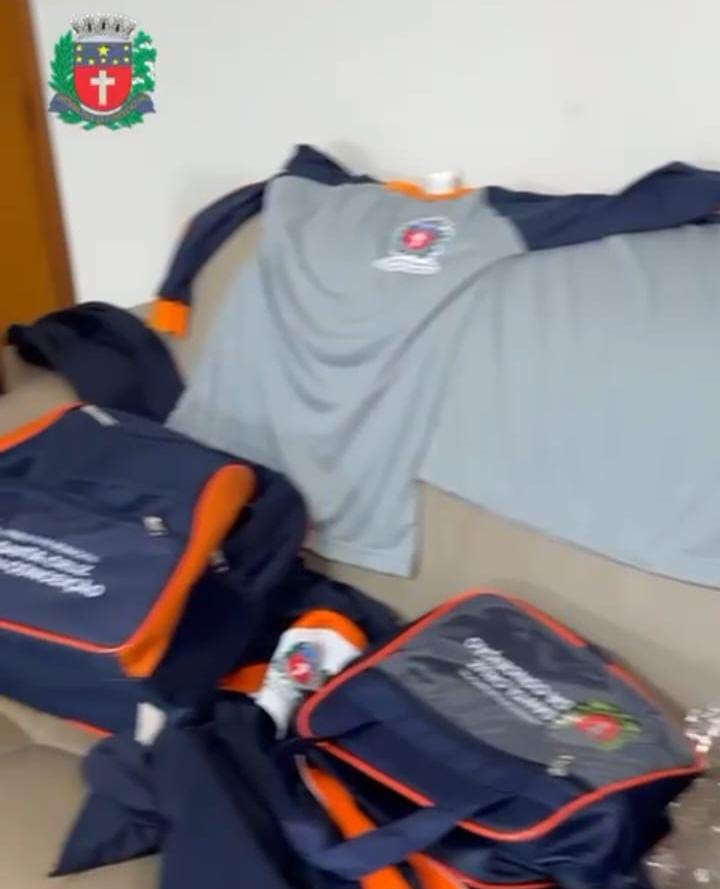 c79d4bfc cb40 4b46 91ce ab65d01ba9f3