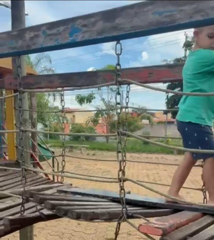 Crianças que frequentam o “parquinho” do Jardim Itália em risco eminente 2 ceffa95d 22b0 4263 aee6 7a411d798fa0