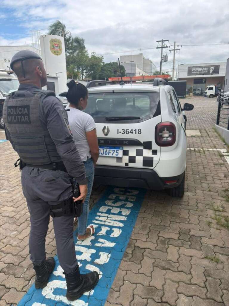 f66f34ba acf4 401e bd24 b5822303558d