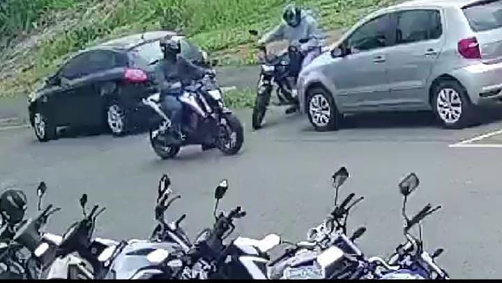 9af8a6e7 16bc 47c4 b1f7 e71aa0ddc4a0 4