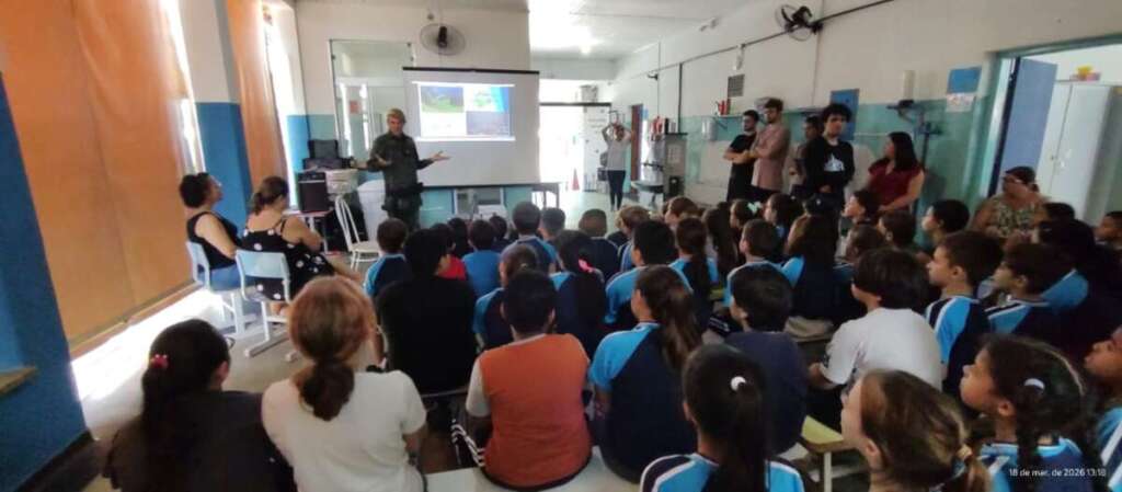 de2f3ebb 8291 4afd 9c70 af0e50ed47f6