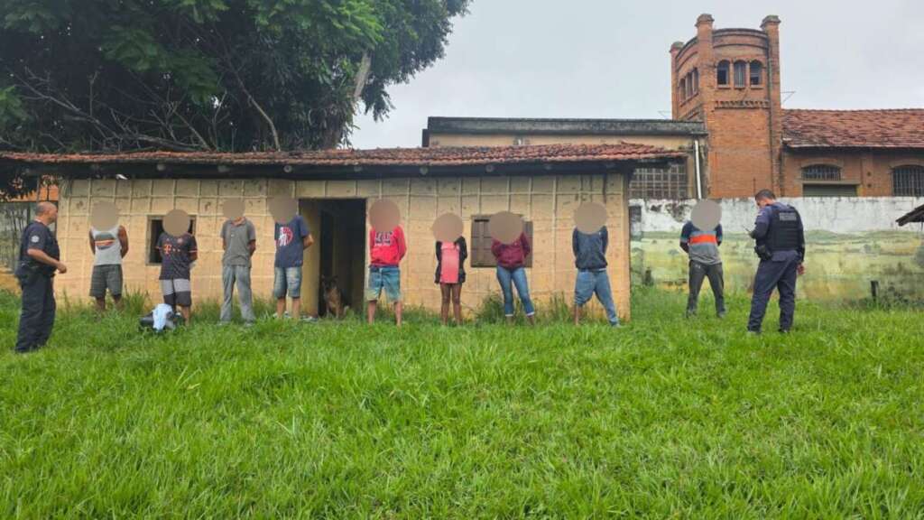 eb1cc6ed-c59b-4c86-8cfb-4bd57bd44215