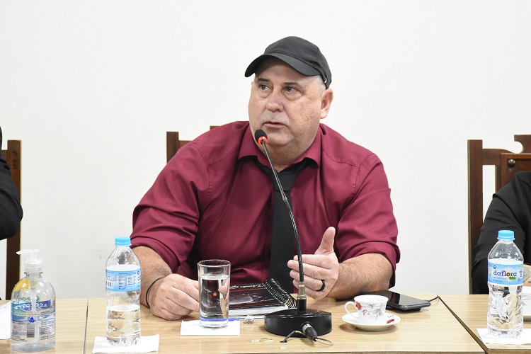 Gigio pede manutenção viária e limpeza urbana em pontos da cidade 1 0219146001775064129 1