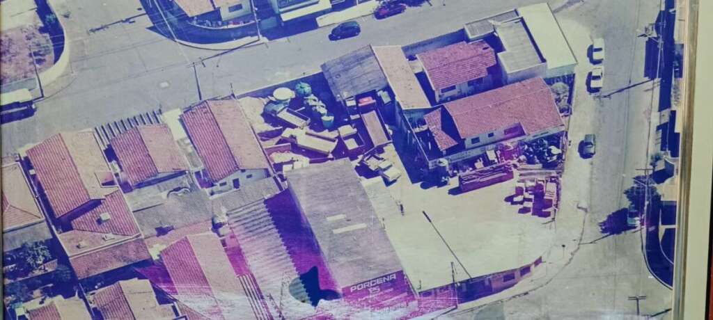 Foto aerea antiga da loja