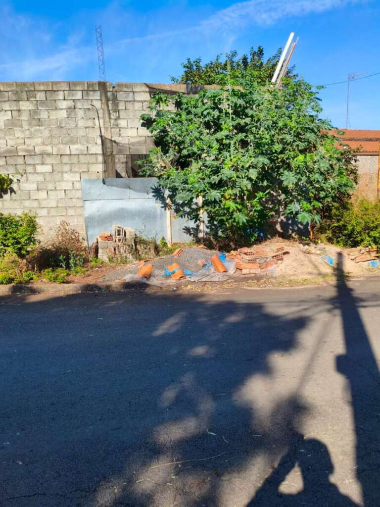 Morosidade da Prefeitura de Pirassununga gera grave problema de saúde pública no Parque Clayton Malaman 13 IMG 20260529 WA0122