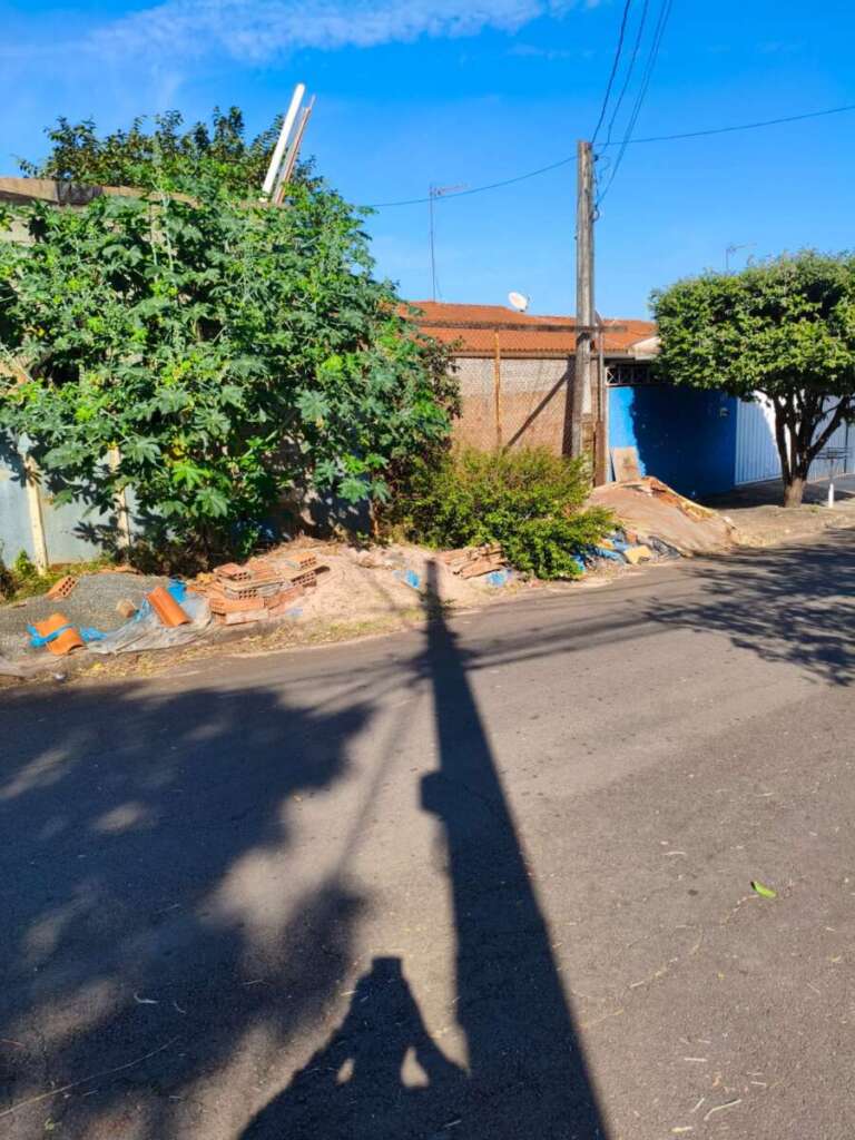 Morosidade da Prefeitura de Pirassununga gera grave problema de saúde pública no Parque Clayton Malaman 8 IMG 20260529 WA0128