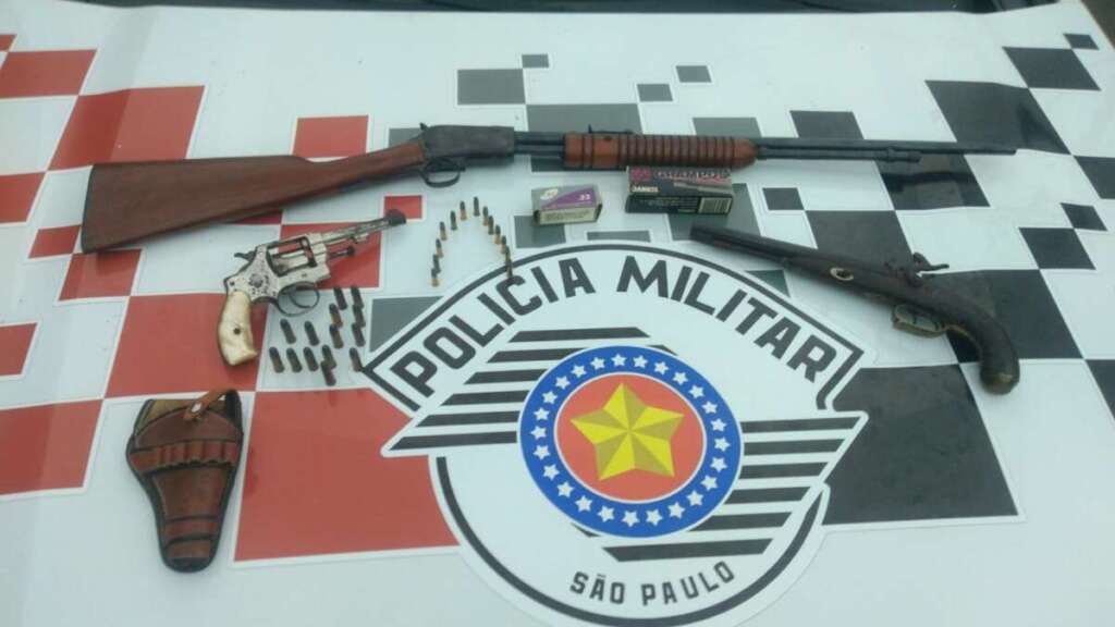 Ingratidão. Filha denuncia pai idoso que cuida da esposa com Parkinson, que possuía armas escondidas no guarda-roupas. Idoso de 75 anos foi preso 1 WhatsApp Image 2026 05 20 at 21.14.22