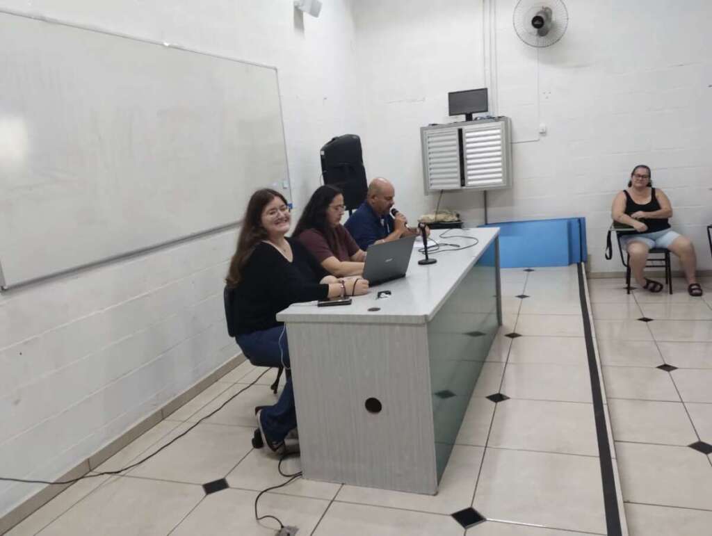 Adis aprovam "estado de greve" e dão prazo de 30 dias para a prefeitura cumprir a Lei Federal do piso 2 WhatsApp Image 2026 05 26 at 19.38.08