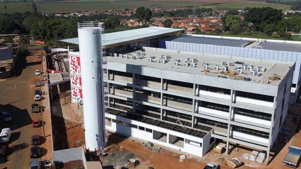Prefeitura de Leme divulga balanço de ações, campanhas sociais e obras no município 6 Acompanhamento obras Escola Estadual 080626 28