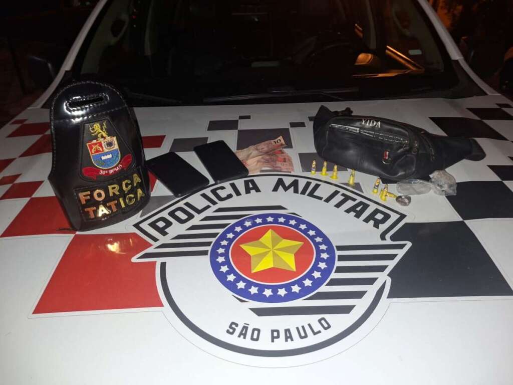Força Tática da PM de Pirassununga, firme no combate ao tráfico de drogas. Policiamento de ROCAM prende foragido 1 WhatsApp Image 2026 06 18 at 22.32.48