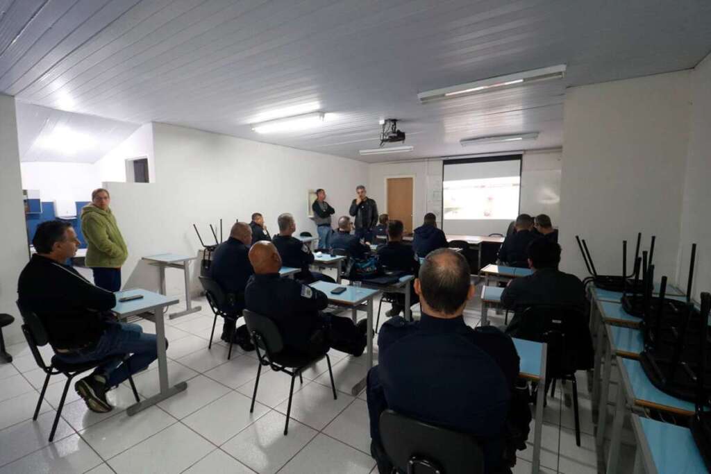 Leme. Segurança Pública faz alerta sobre o uso de cerol e capacita GCMs na área de saúde 3 Capacitacao GCM Febre Maculosa 210726 3