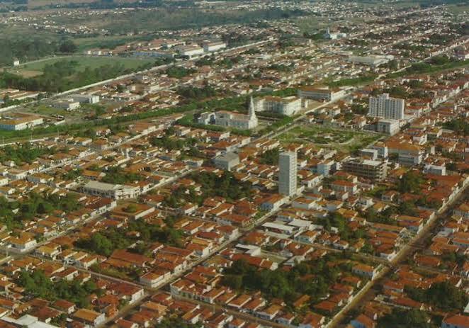 De Esperança a Pesadelo: A Crise Administrativa que Assola Pirassununga 1 images 7