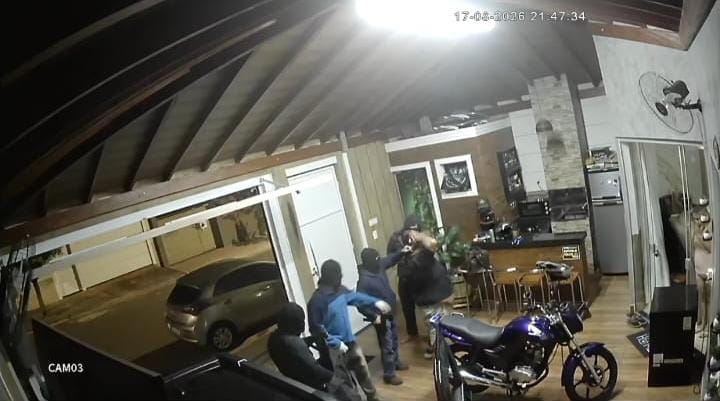 Gerente de Usina é rendido por criminosos armados e reage a assalto em Santa Cruz das Palmeiras 3 WhatsApp Image 2026 08 18 at 20.42.36