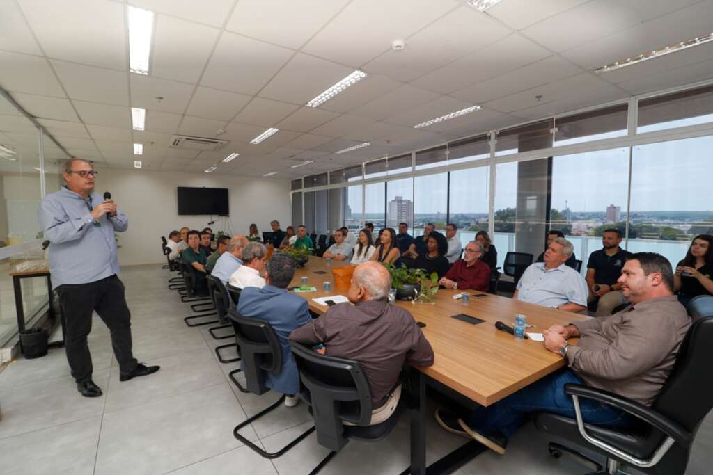 Prefeitura de Leme avalia proposta para tratamento de resíduos sólidos e passivos ambientais 1 Apresentacao AnteProjeto Usina de Tratamento Residuos Solidos 281026 18