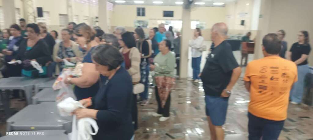 Pirassununga. Festa de Nossa Senhora Aparecida na Vila Redenção: União e Sucesso no Bolo da Padroeira 5 IMG 20261012 WA0048