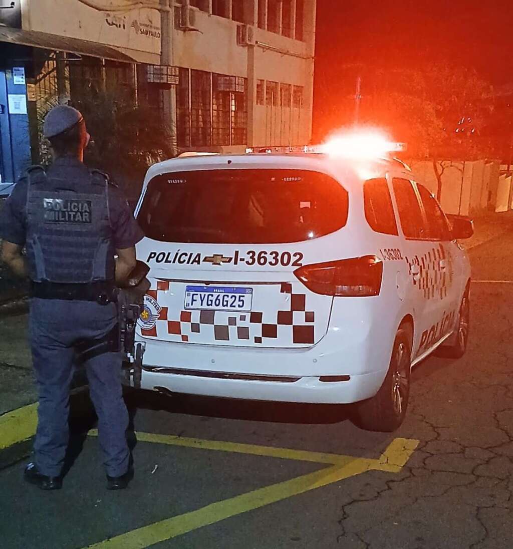 Suspeito de ‘gerenciar biqueira’ do tráfico de drogas em Porto Ferreira é preso pela Força Tática da PM em Pirassununga 1 WhatsApp Image 2026 10 02 at 23.32.18 1