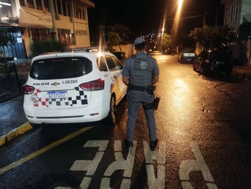 Polícia Militar cumpre mandado e prende procurado pela Justiça no Jardim Lauro Pozzi 1 WhatsApp Image 2026 10 07 at 06.21.19